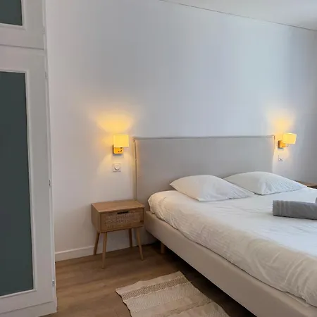 Malo Etoile Proche De La *